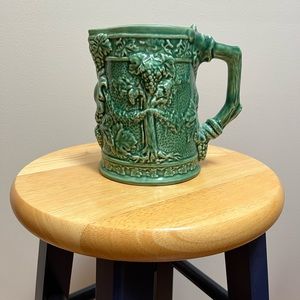 Bordallo Pinneiro Vintage Majolica Pitcher. Mint condition, Collectable, Rare.